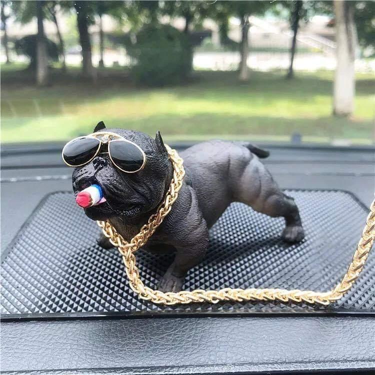 Chó pitbull trang trí taplo siêu ngầu siêu bảnh