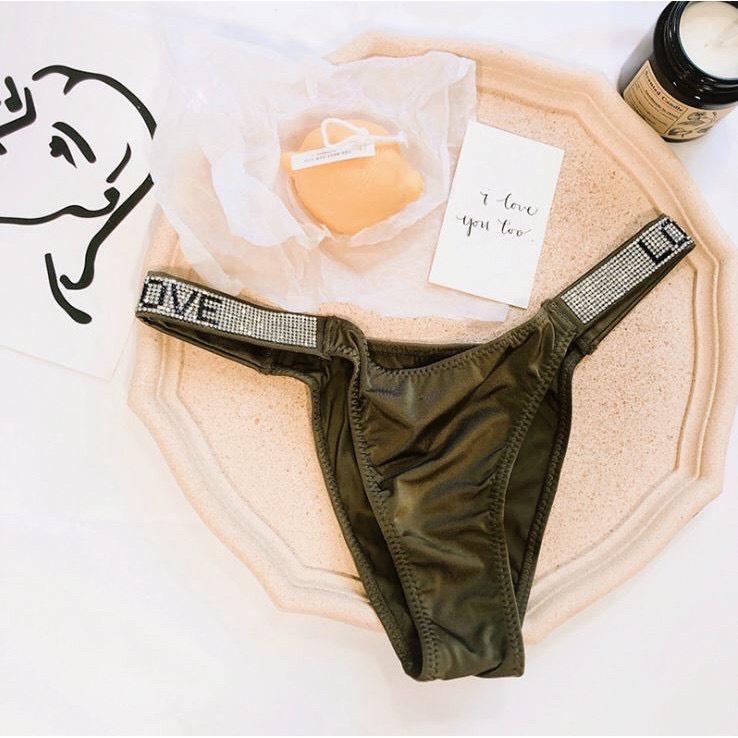 Quần lót lụa đính đá sexy love mẫu mới b313