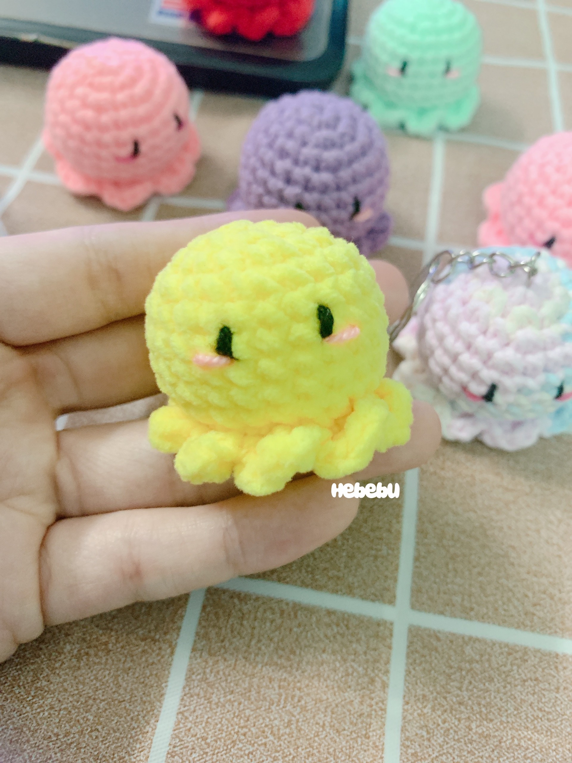 Móc khóa bạch tuộc bằng len handmade Cute Hebebu