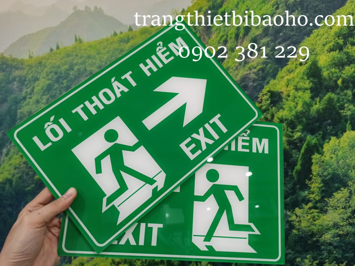 Biển báo mica lối thoát hiểm exit - KT 20 x30cm
