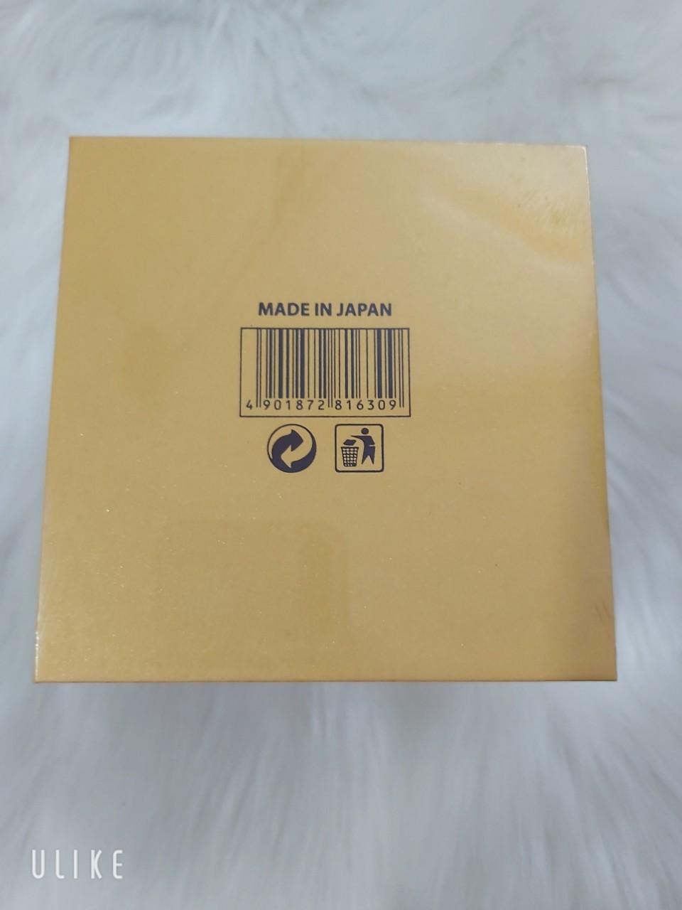 KEM BODY KARASHE DƯỠNG TRẮNG DA