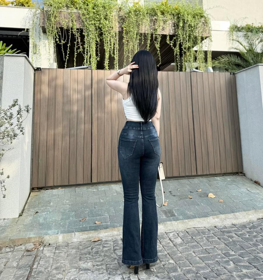 Quần Jean Nữ Ống Loe Dài Thời Trang
