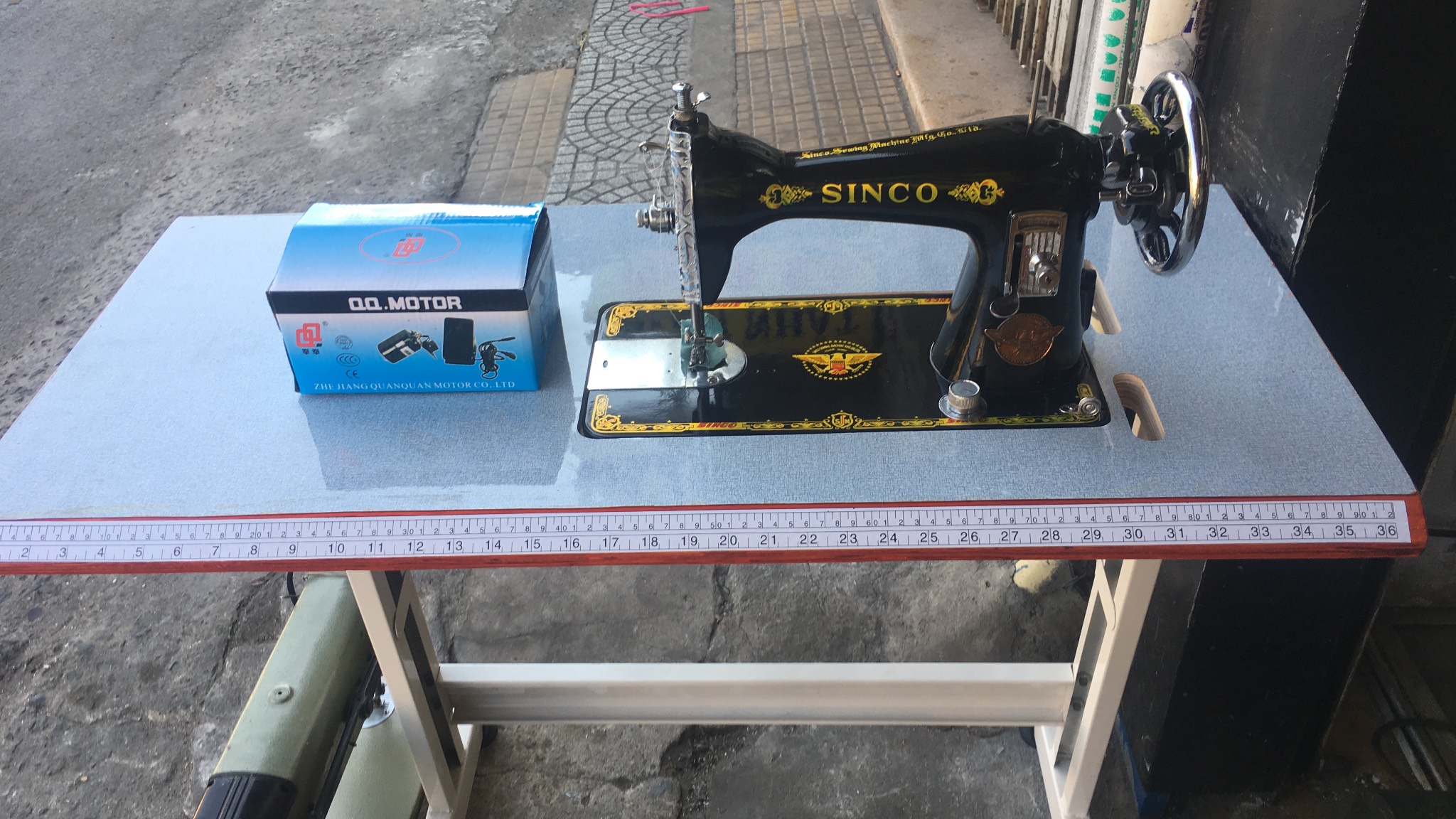 [HCM]MÁY MAY GIA ĐÌNH SINCO ĐỒNG HỒ CỔ ĐIỂN HÀNG NỘI ĐỊA NHẬT