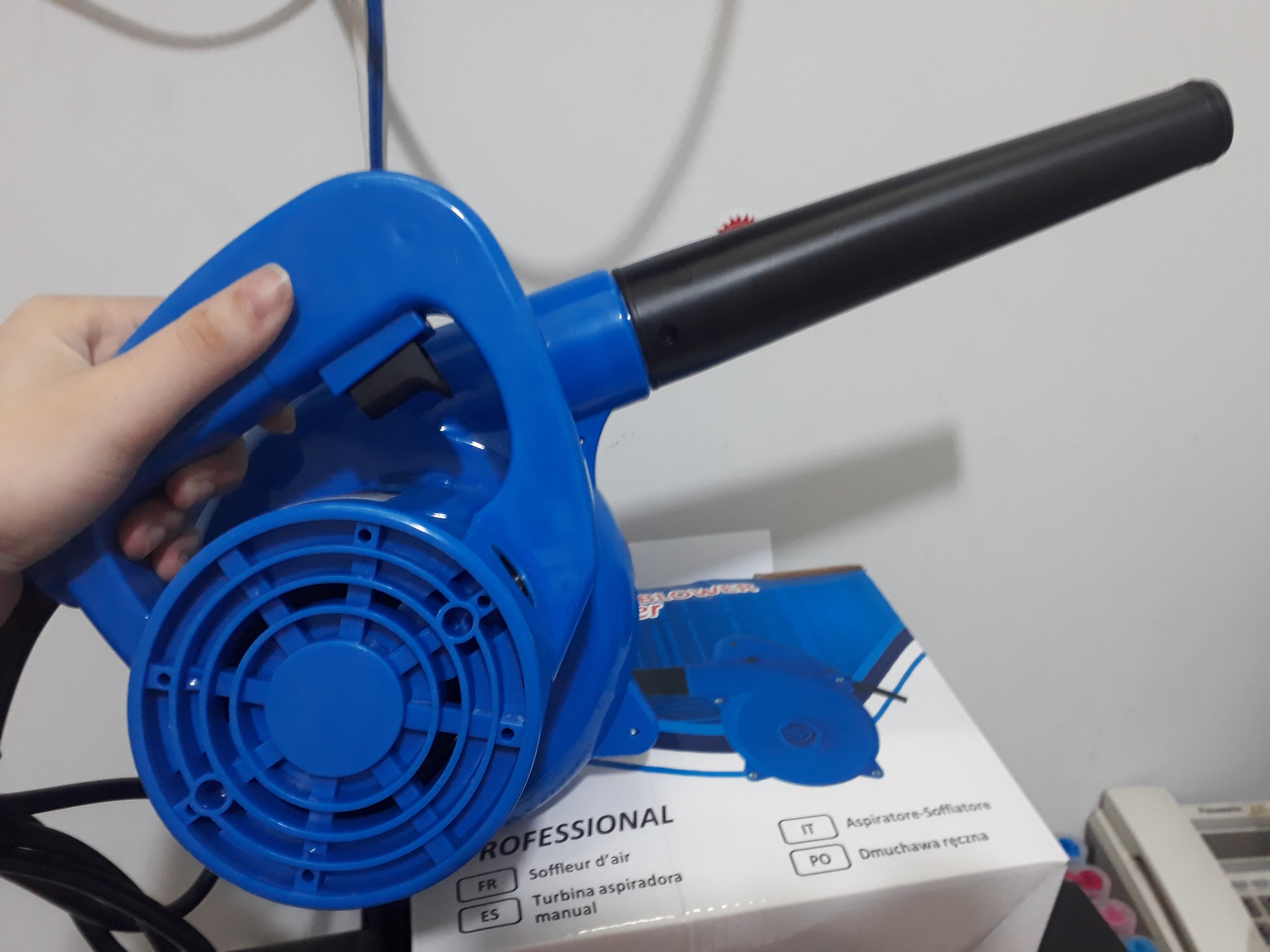 (Khuyến Mãi)Máy Thổi Hút Bụi Cầm Tay Dành Cho Phòng Net SD9020 - (Giao Màu ngẫu nhiên)