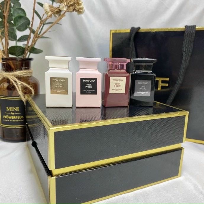 set nuoc hoa mini tomford 4pcs moi chai 7,5ml