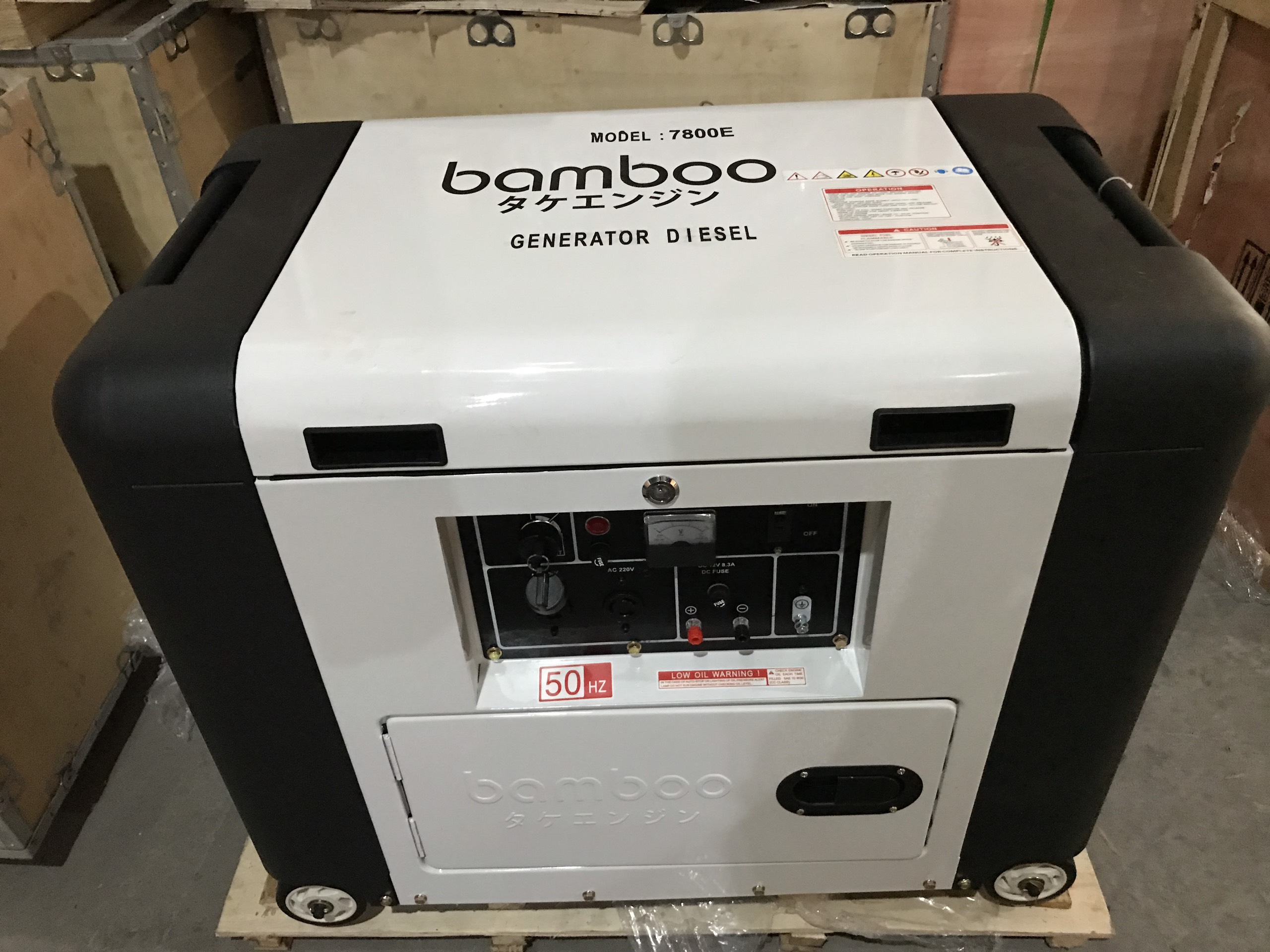 Máy Phát Điện Chạy Dầu 5kw Bamboo 7800E