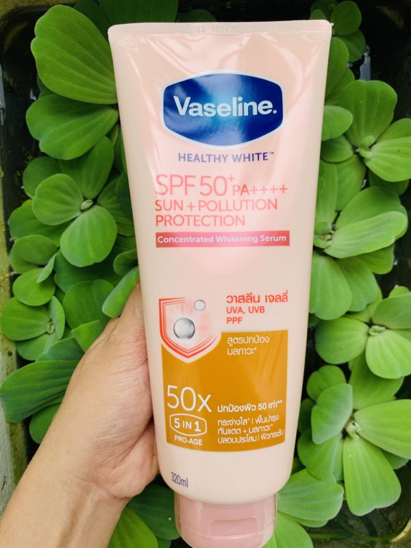 Dưỡng thể Vaseline 50X SPF50 Thái Lan