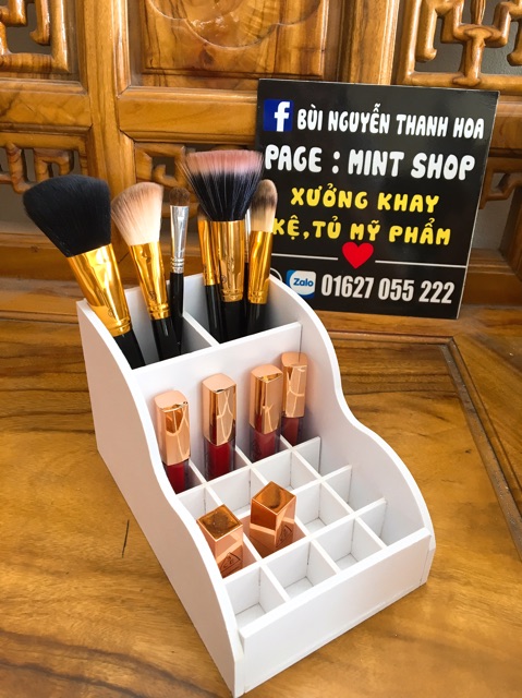 Khay đựng son và lọ đựng cọ 2 trong 1