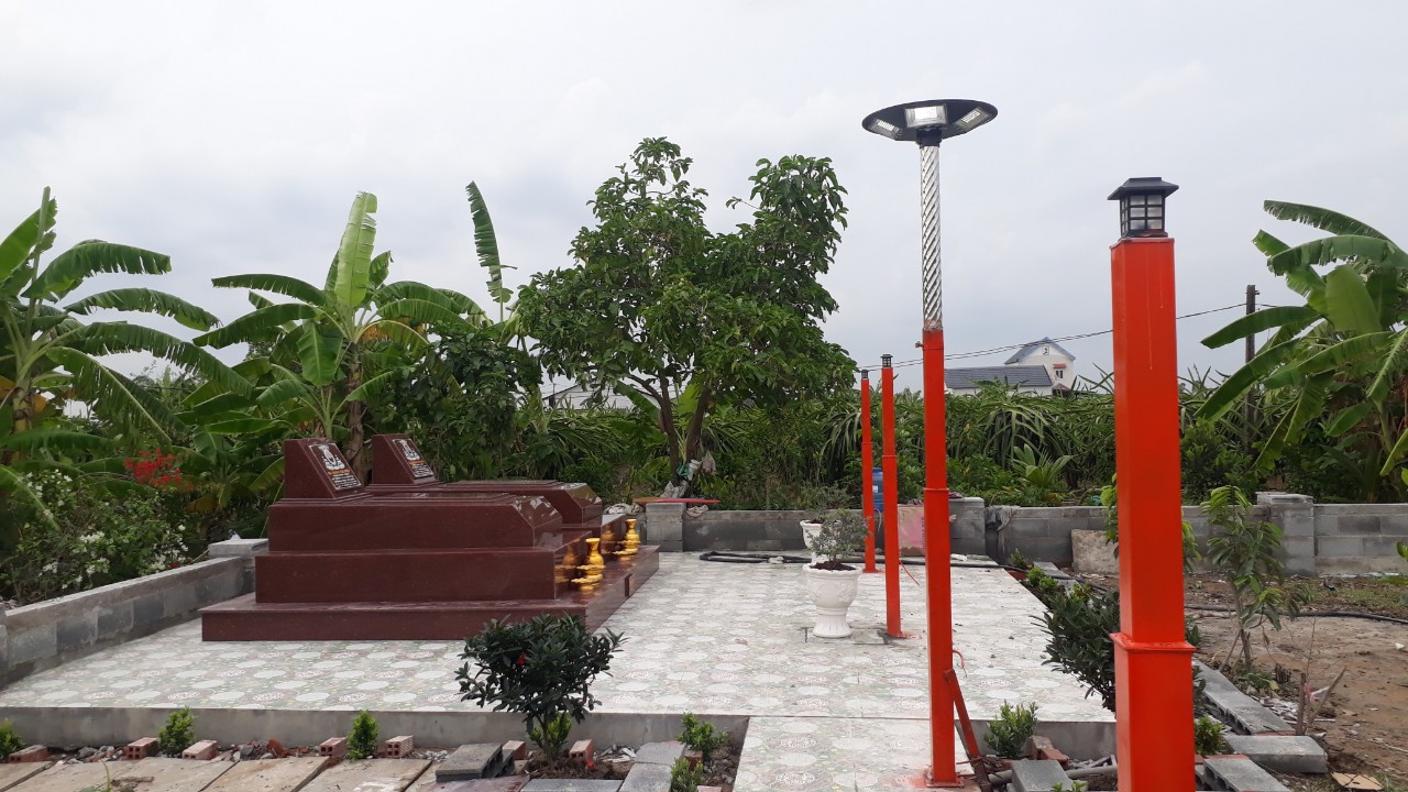 [HCM]Đèn năng lượng mặt trời UFO 250W