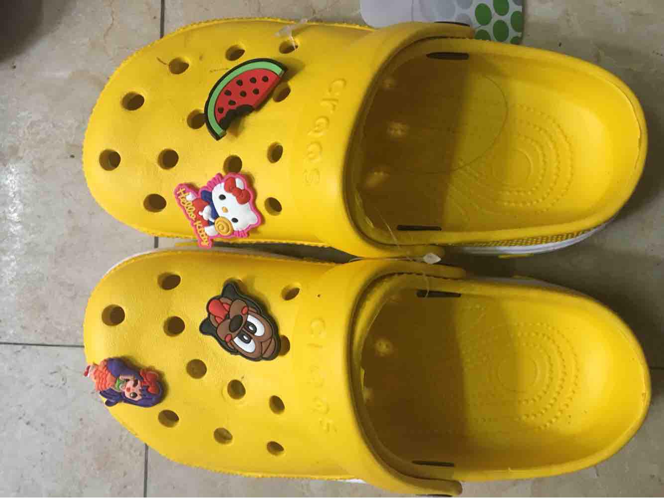 Dép sục cho bé (tặng kèm 6 sticker)