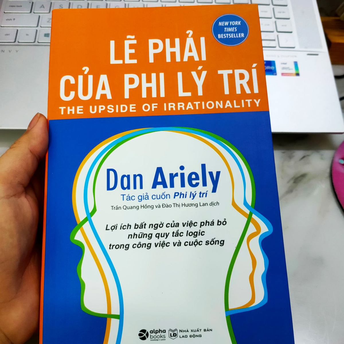 Sách - Lẽ Phải Của Phi Lý Trí 199K