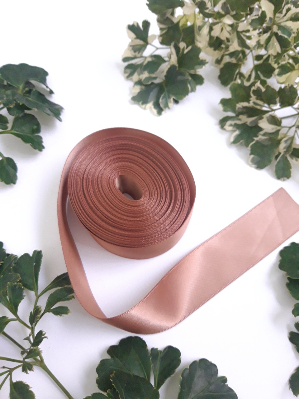 1M rybang sating 2 mặt cao cấp ( đường kính 2,5 cm, làm cột nơ trang trí Handmake)