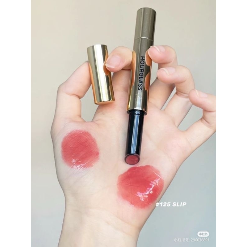 HOURGLASS - Son thỏi Volumizing Glossy Balm