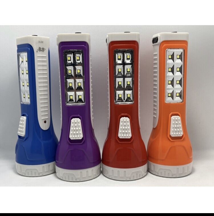 [HCM]Đèn Pin 8 Led 8796- VI TÍNH CHẤN HƯNG