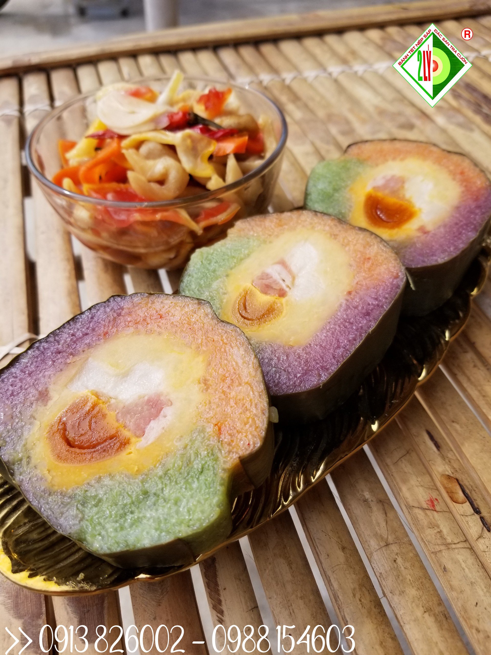 Bánh Tét Ba Màu Thập Cẩm 900gr [Bánh tét Trà Cuôn Hai Lý tại Trà Vinh]