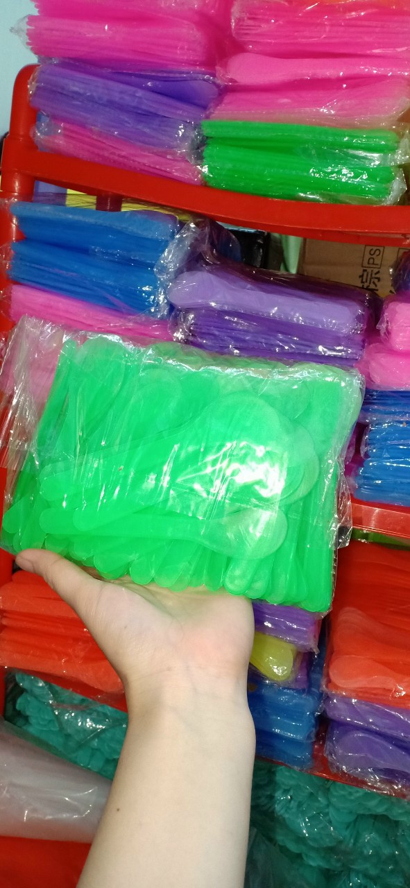 Combo 100 muỗng múc kem [màu xanh lá]