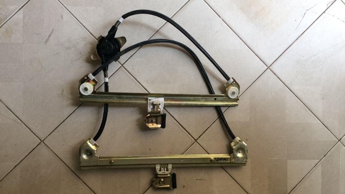 Compa lên xuống kính trước Vinaxuki 5 ta