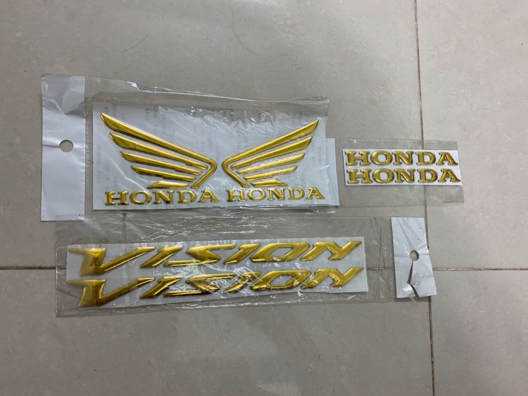 Combo logo vision cánh chim và chữ honda nhựa xi dẻo