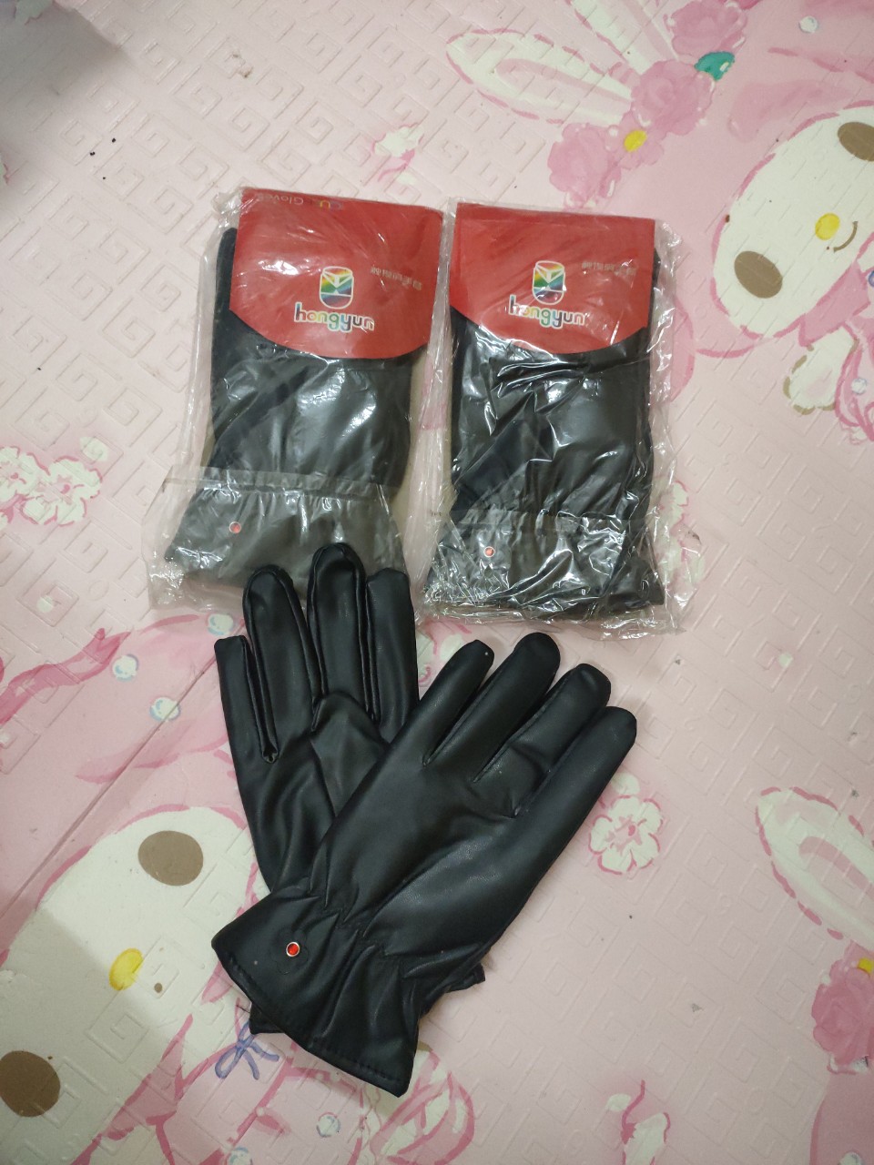Gang tay da nữ