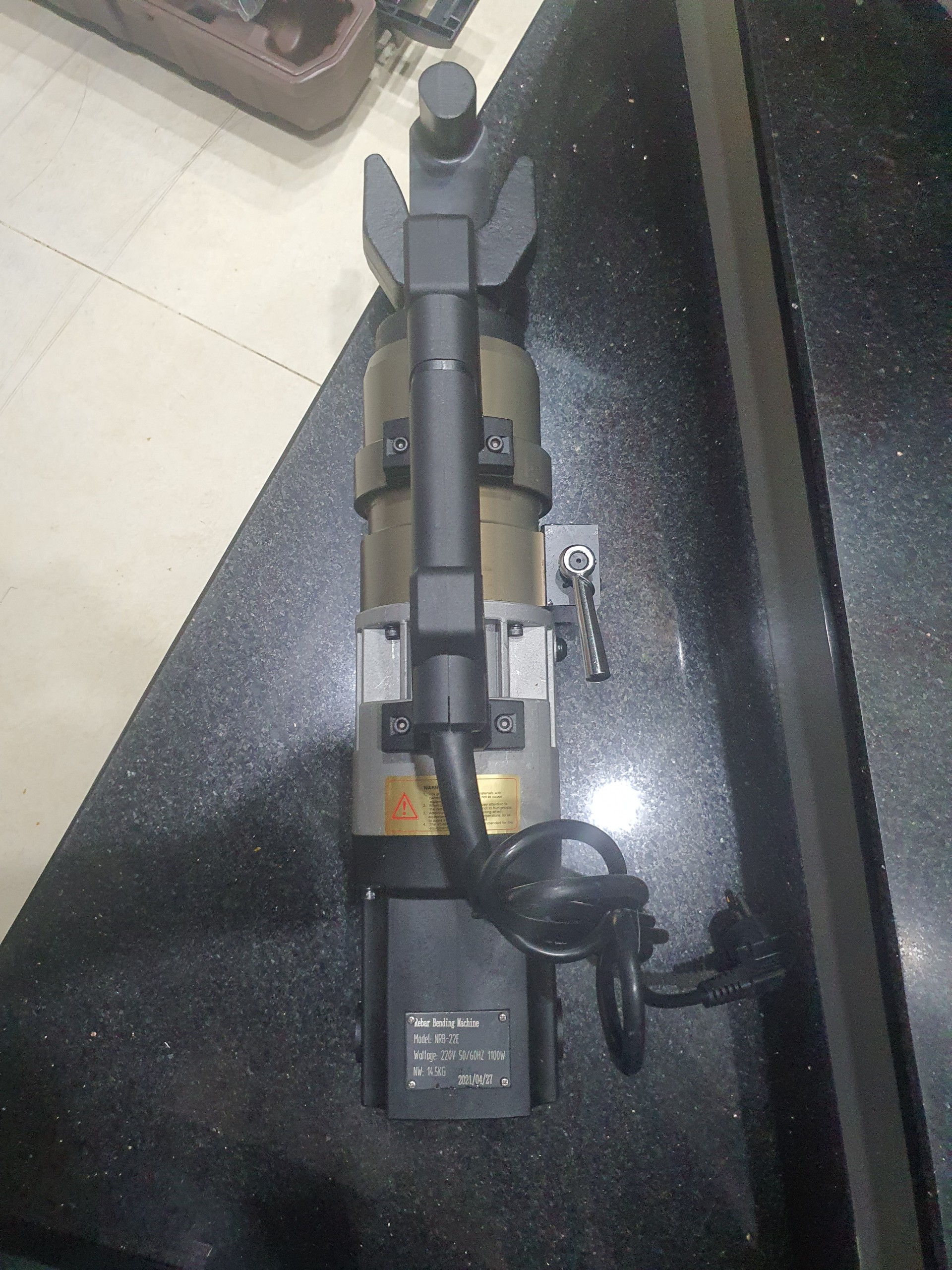 Máy uốn thủy lực cầm tay HM NRB22