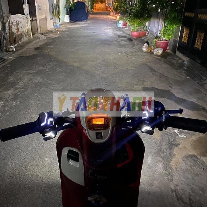 Cùm Công Tắc Light