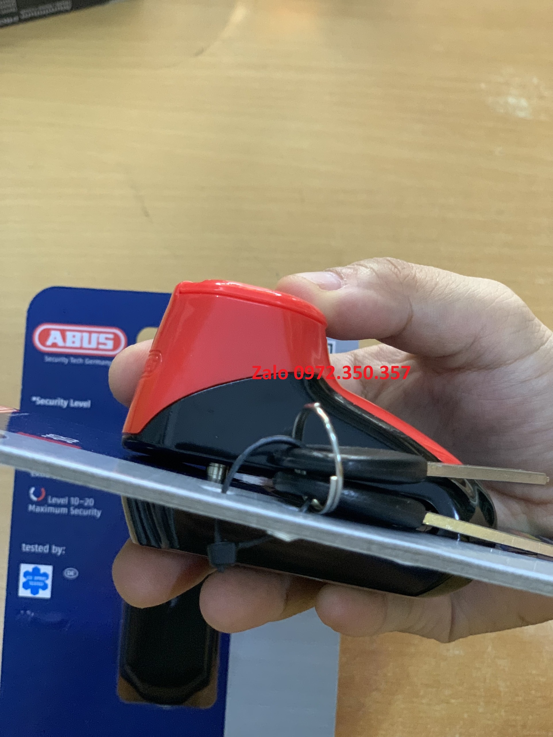 Khóa đĩa xe máy ABUS 305 (Đỏ)