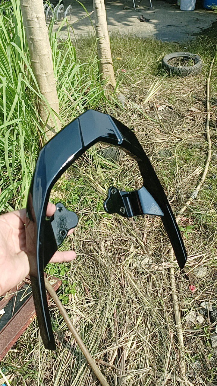 Cảng sau xe Sirius 110 spark đen bóng sơn tĩnh điện