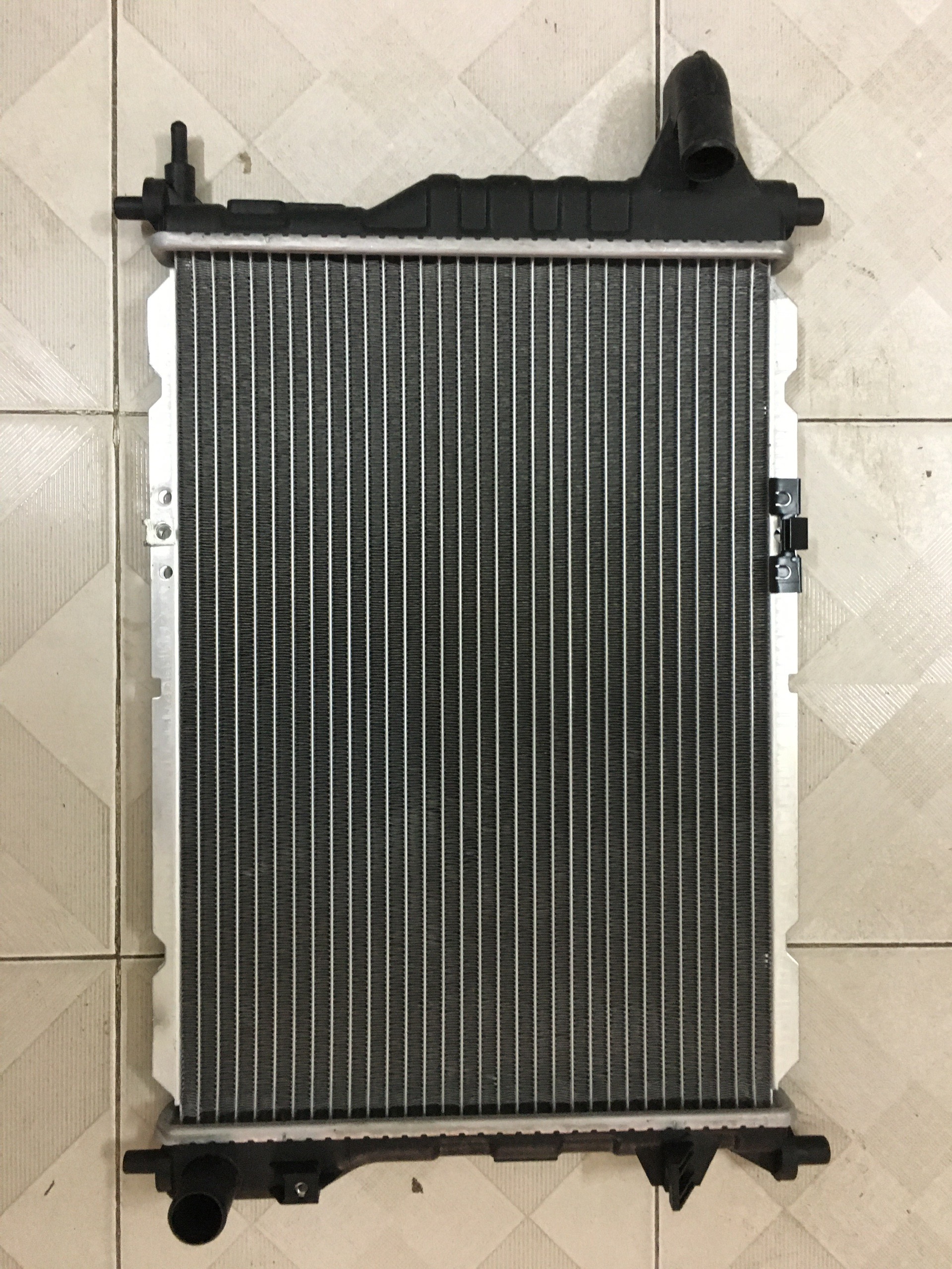 Két nước chevrolet spark 2009-2010