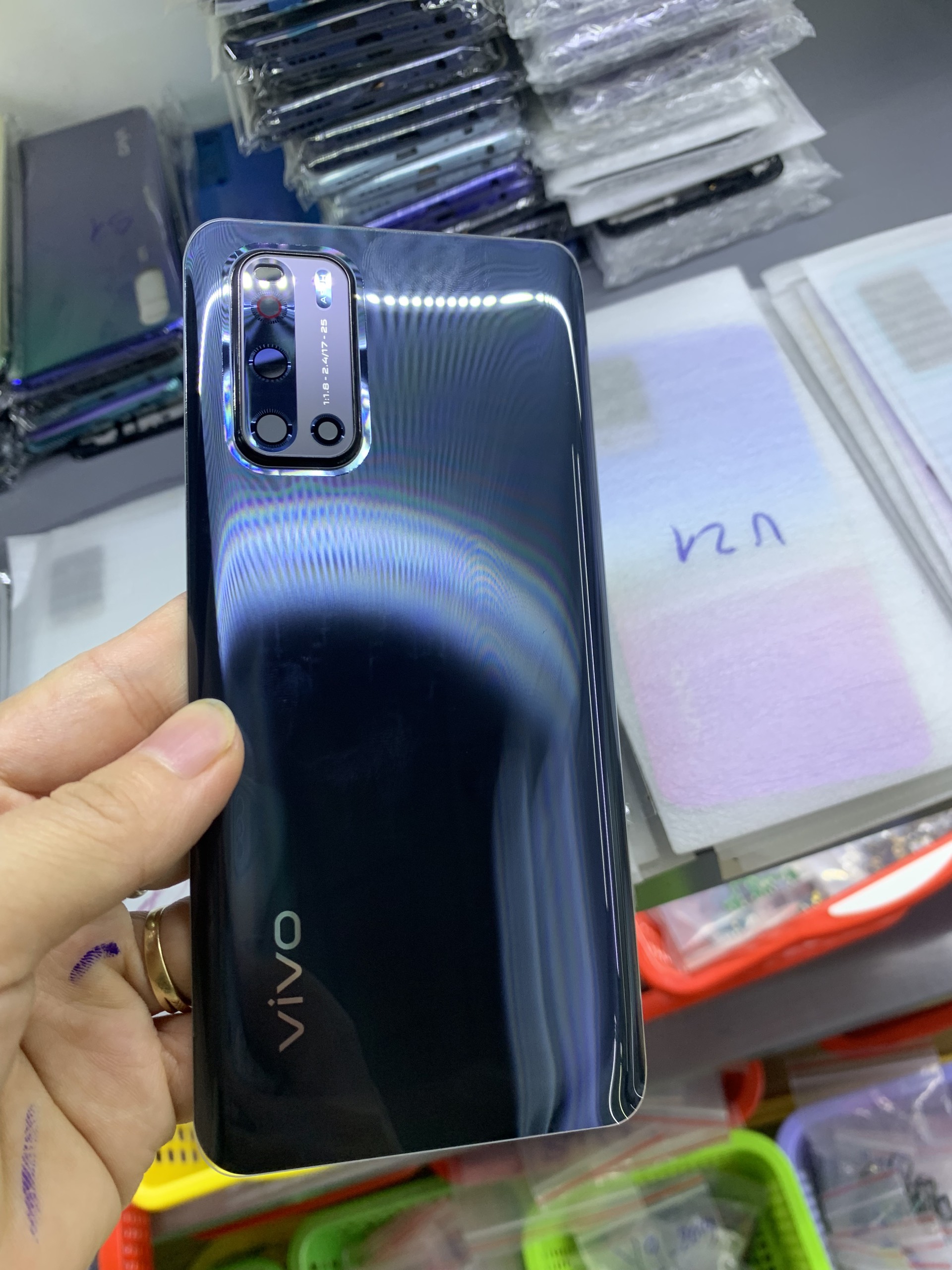 kính lưng(nắp lưng sau) vivo v19 zin hãng