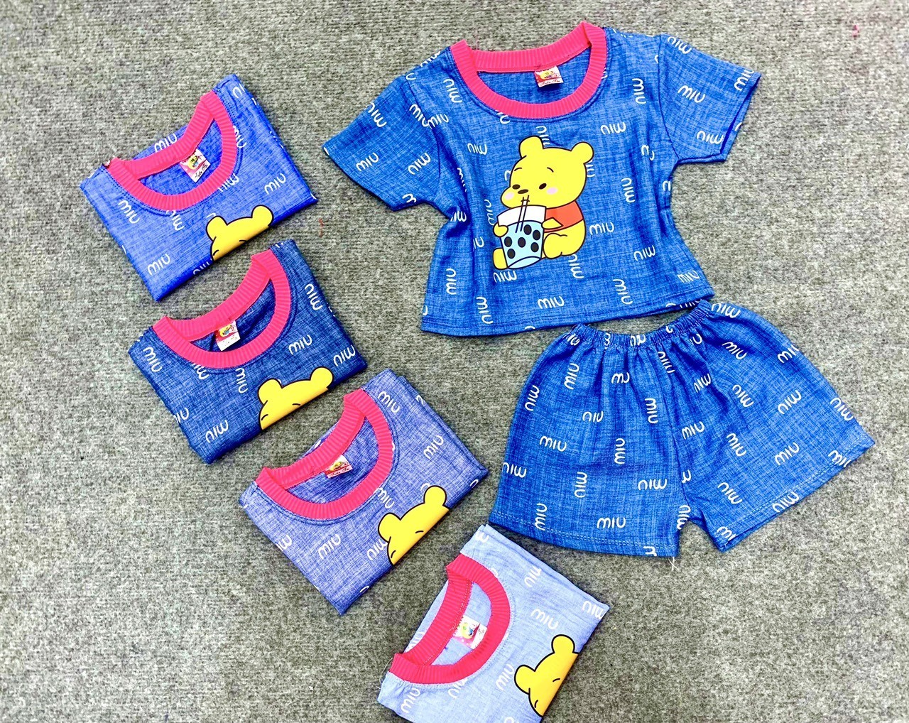 Bộ Jean Lụa  Bé (6-18kg) (giao màu ngẫu nhiên)