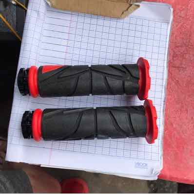 Tay cầm xe máy Spider siêu đẹp - 1 cặp