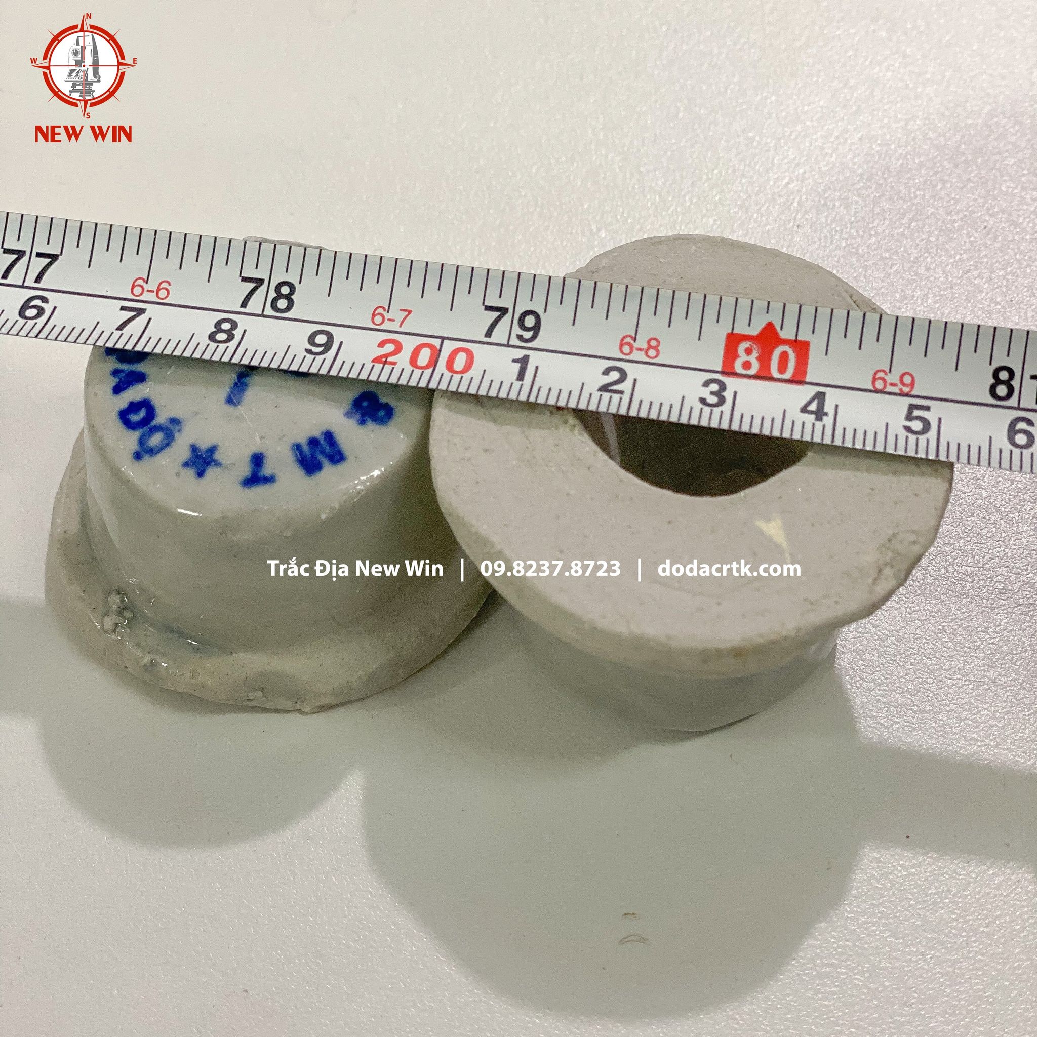 Mốc sứ trắc địa [Giá Sập Sàn]
