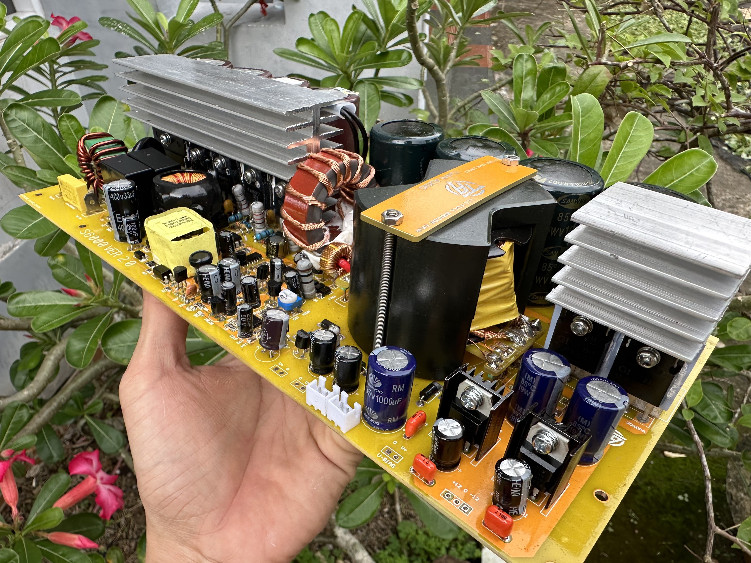 Nguồn Xung Full Cầu MODEL S6000 bền bỉ, mạnh mẽ