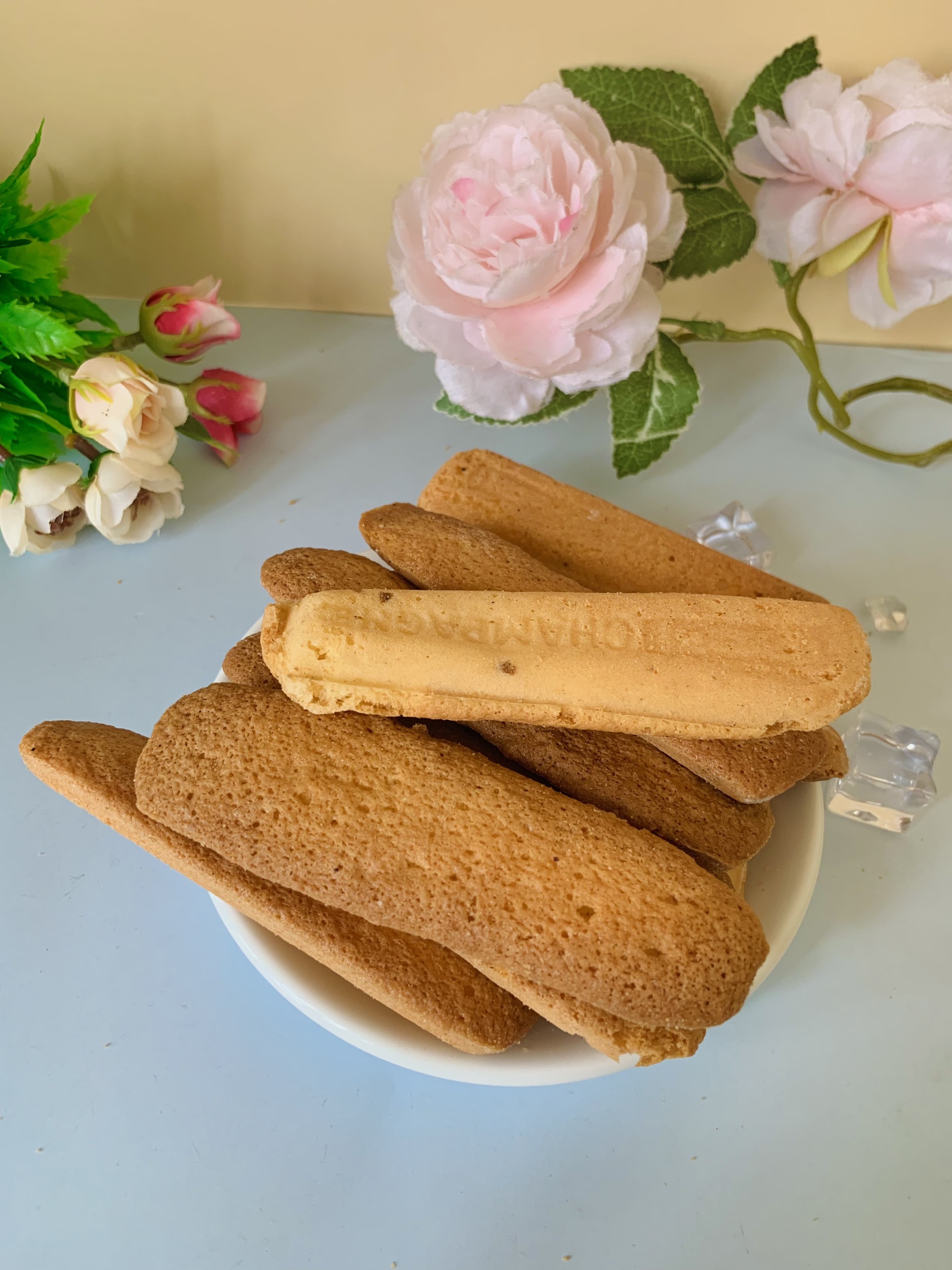 Bánh sâm panh 140g Bò Đội Nón