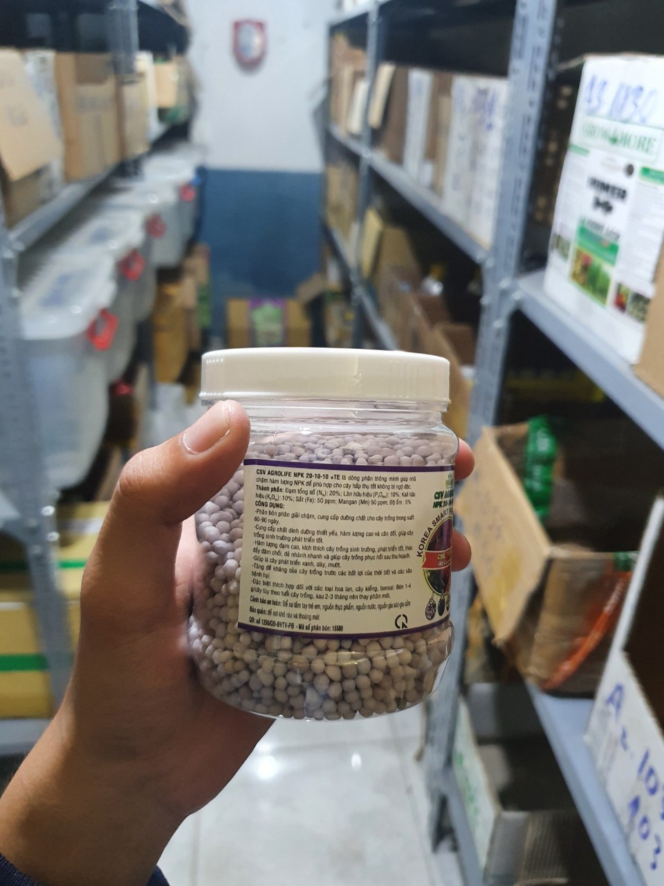 [HCM]PHÂN TAN CHẬM HÀN QUỐC NPK 20-10-10 + TE Hũ 200g - A4.1018