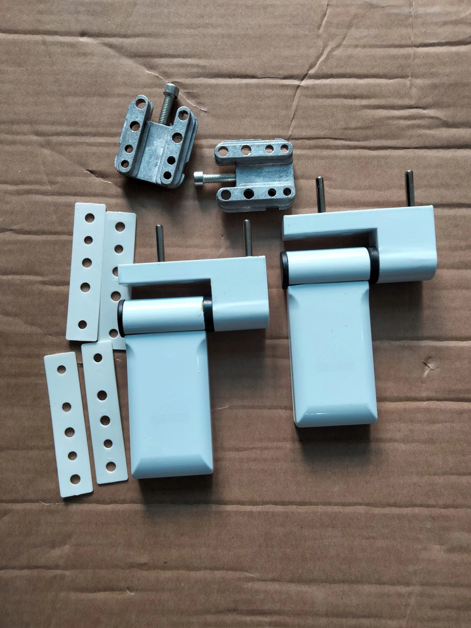 Compo 2 bản lề 3d cửa nhựa lõi thép - hàng đẹp