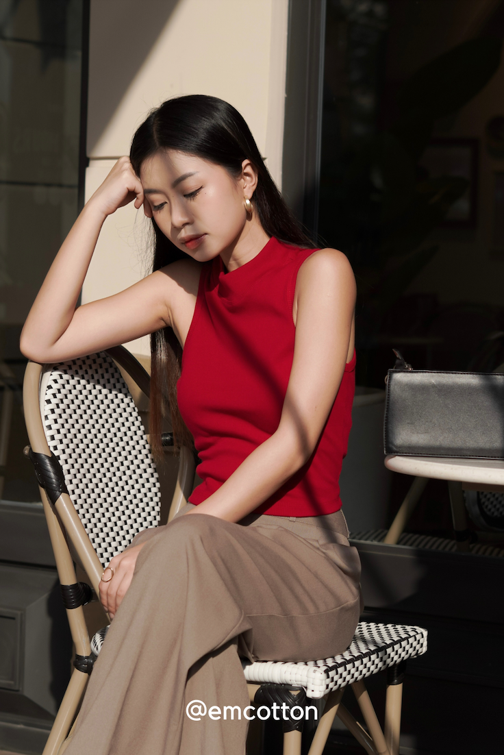 Áo thun gân cotton ba lỗ cổ lọ