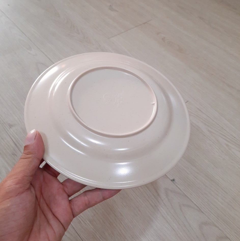 Dĩa Nhựa Cạn Màu Nâu Nhiều Size