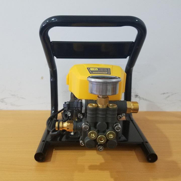 Máy rửa xe mini 2300W DA339 - vòi xịt rửa xe