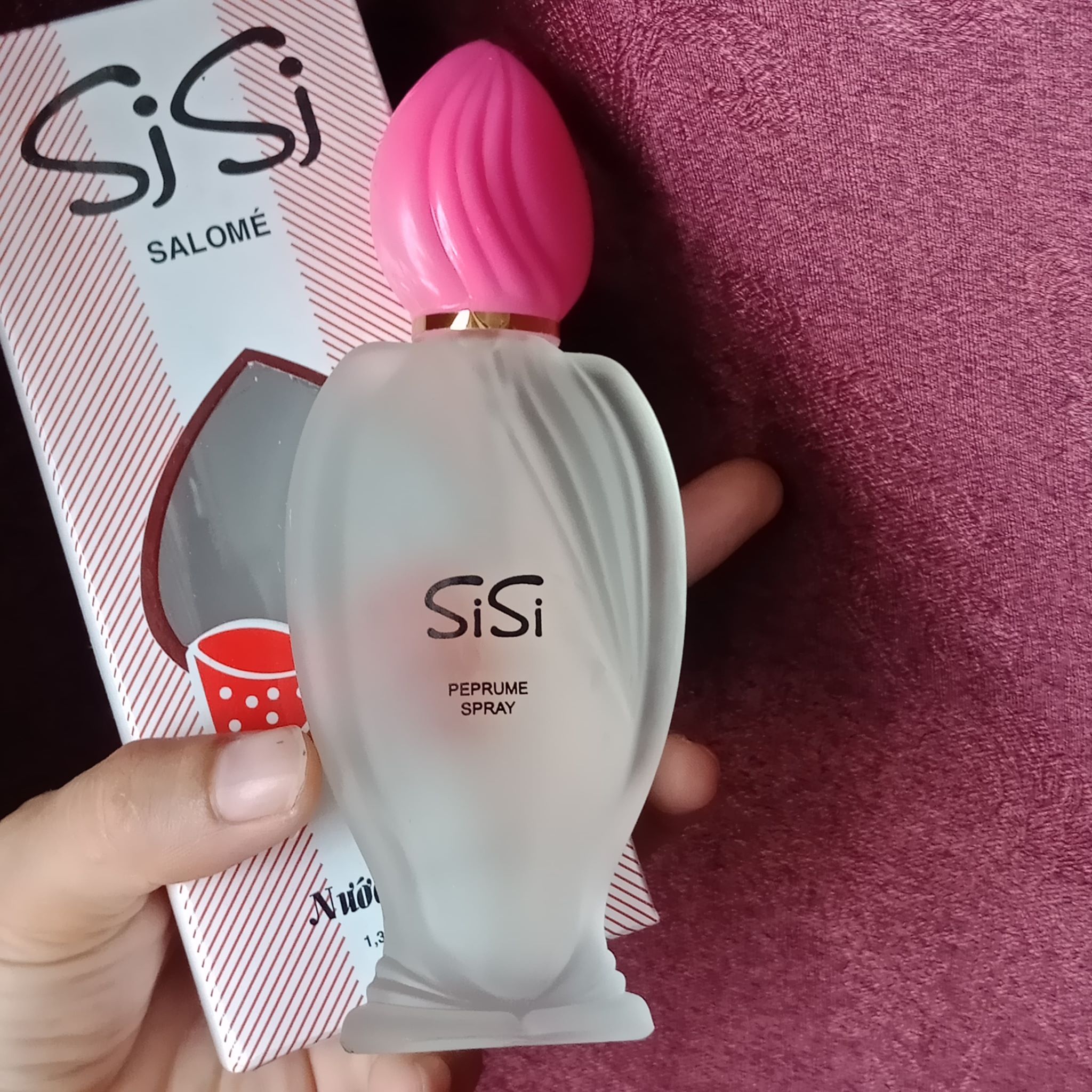 [HCM]Nước Hoa Quyến Rũ Qúy Phái Sisi 40ml
