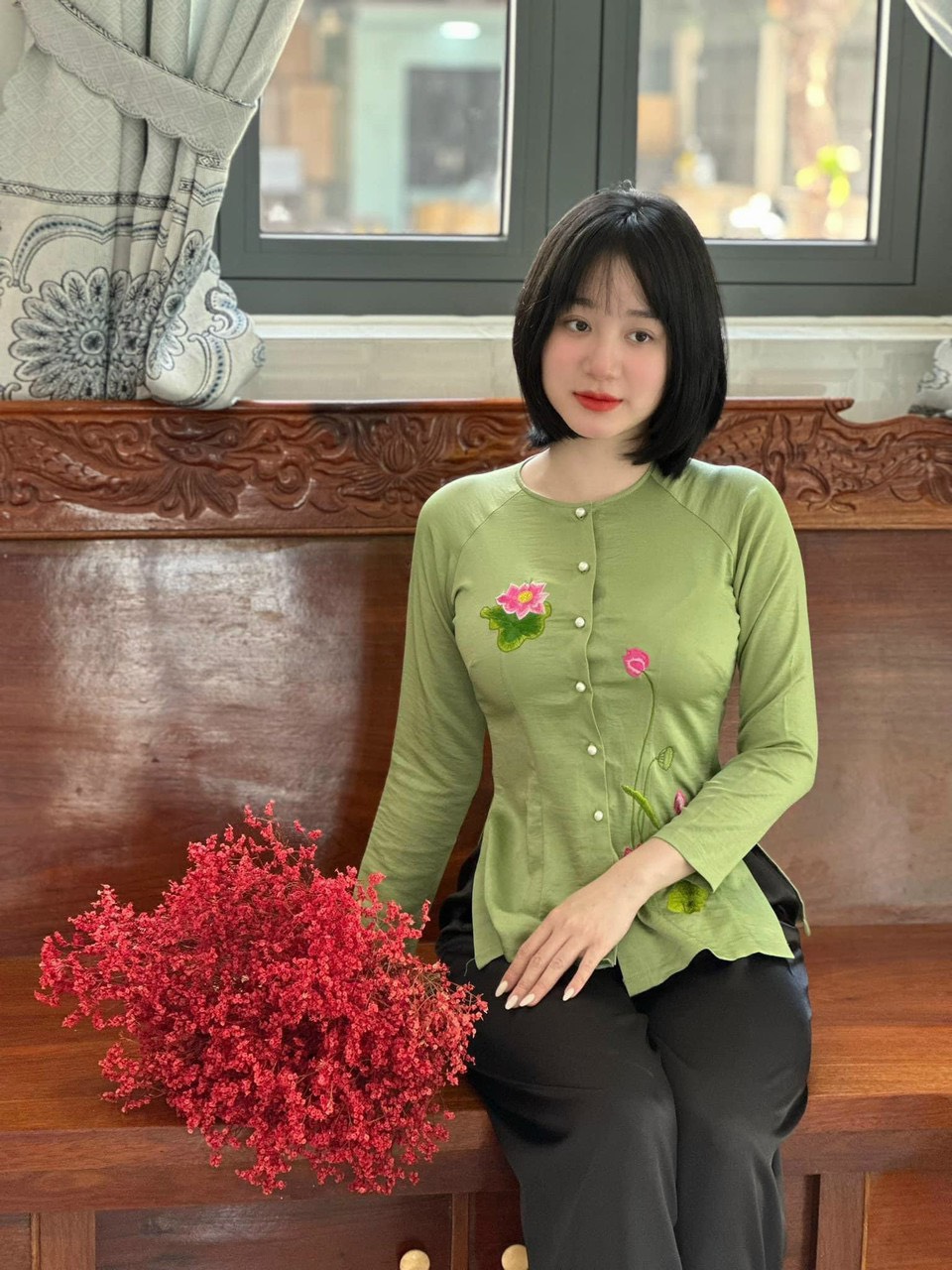 ÁO BÀ BA THÊU HOA SEN LỤA TƠ TẰM
