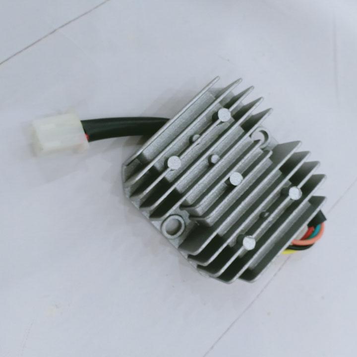 Sạc độ ắc quy cho xe máy ATTILA