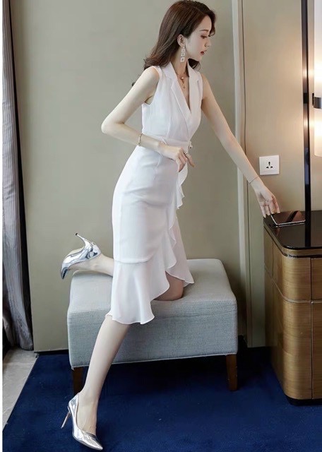 Đầm sm trắng tùng phối bèo
