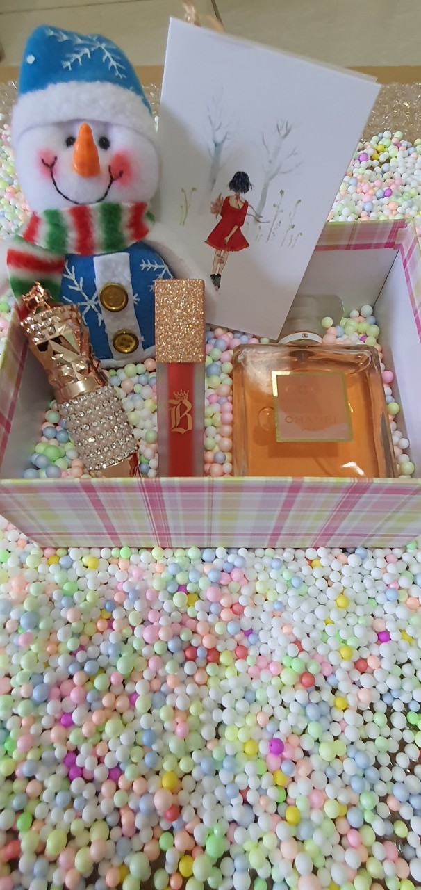 Set quà đáng yêu cho bạn gái
