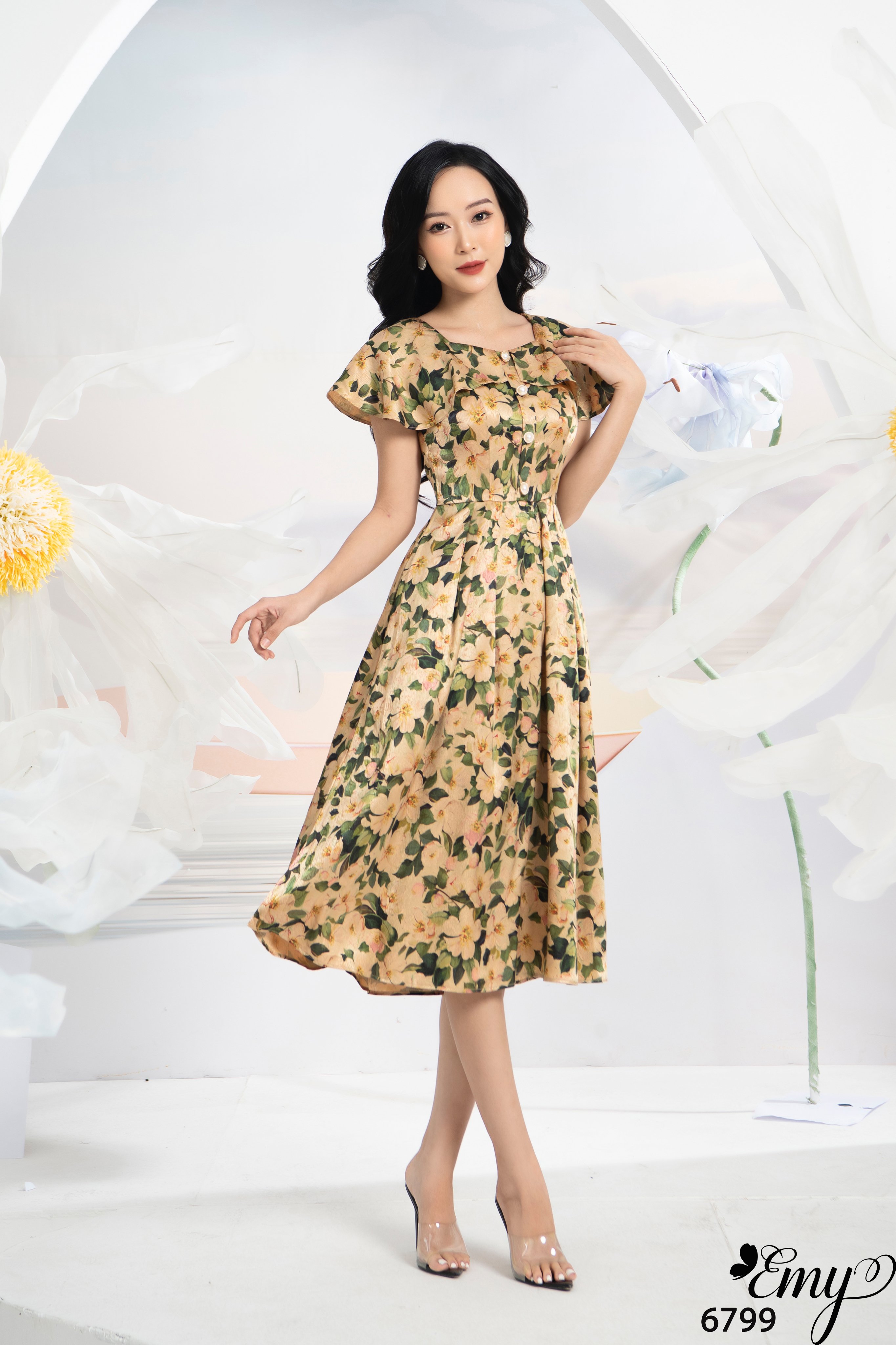 Đầm EMY EM6799 Xoè Cổ Bèo HT Hoa