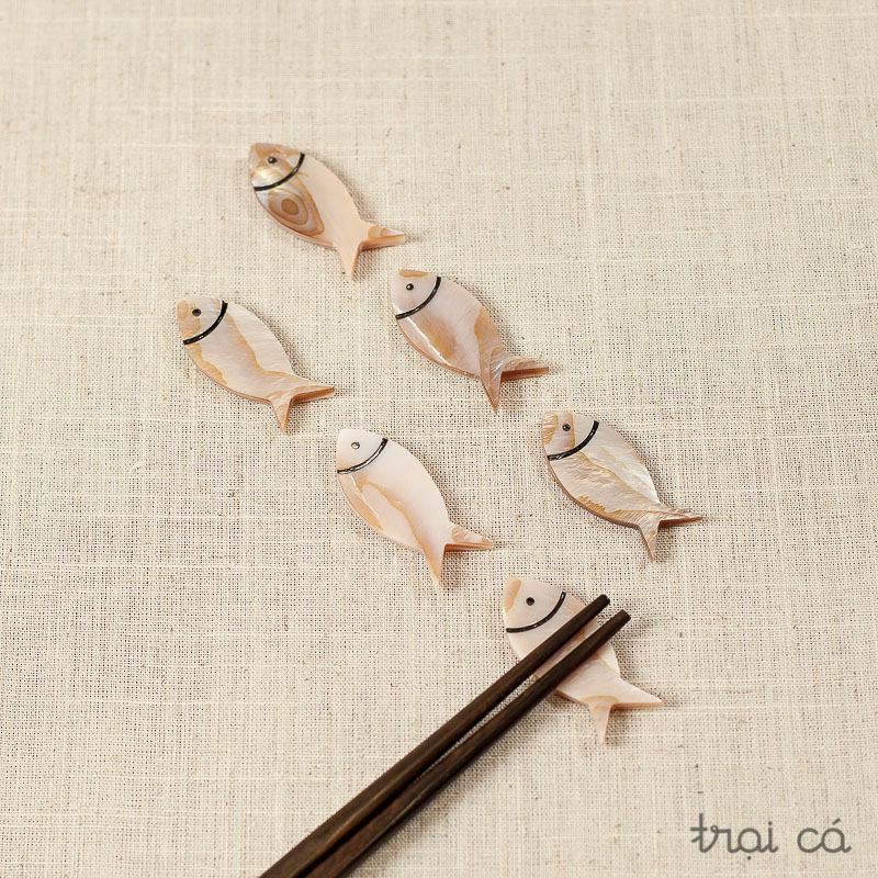 Gác đũa trai, gác đũa gỗ nhiều mẫu (1 cái)