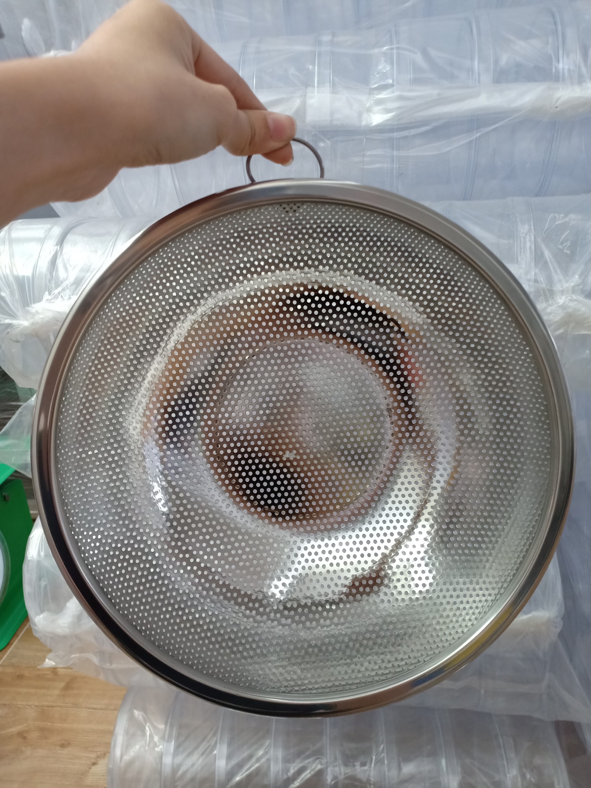 [HCM] Rổ inox dày 304 lọc yến