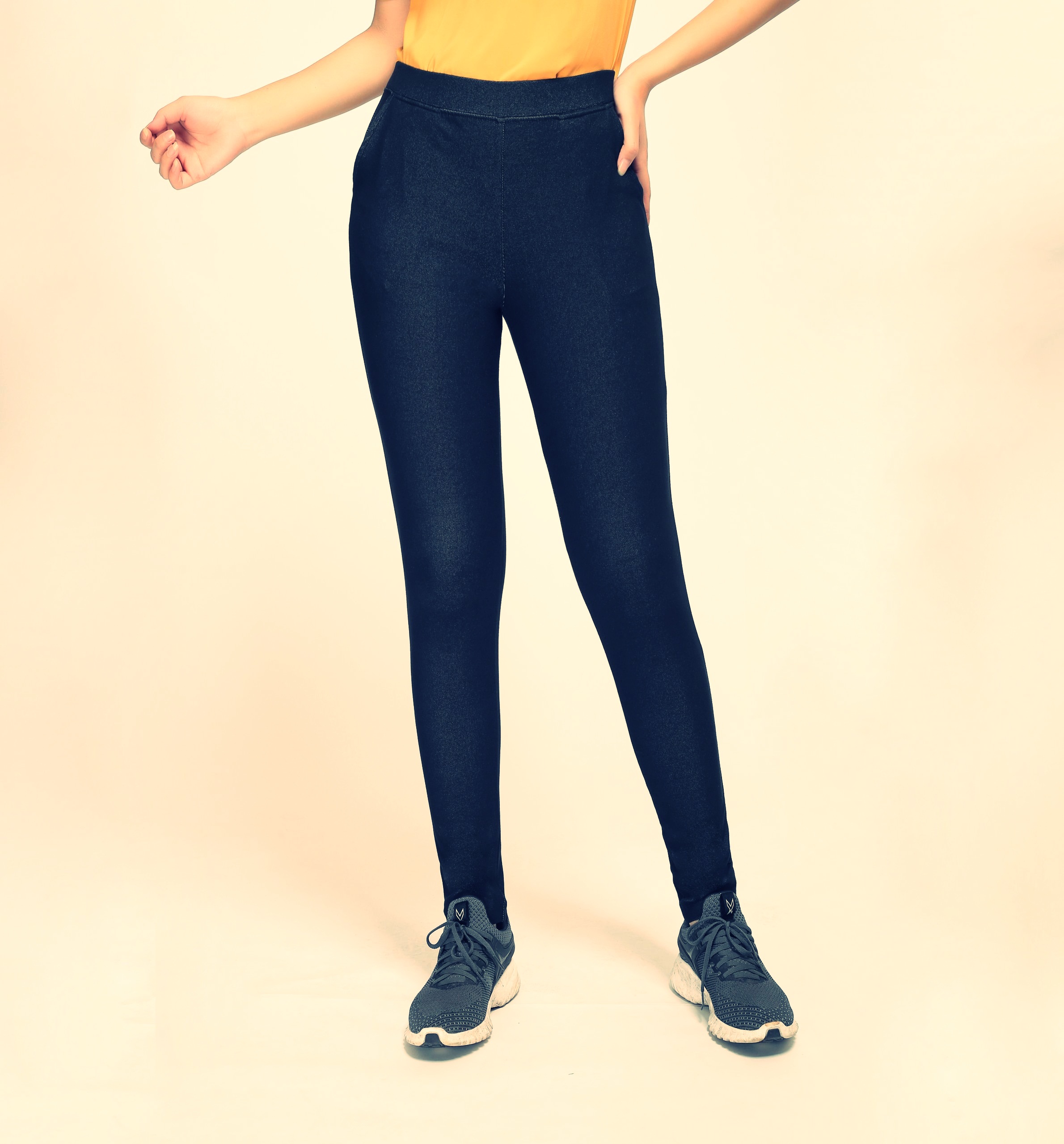 Quần Legging Vicci dáng dài 4 túi giả jeans (Xanh đen - Đen)