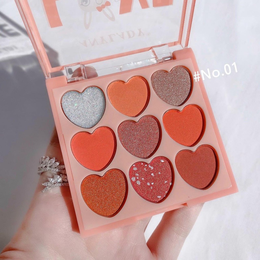 Phấn mắt Any Lady 9 ô trái tim Love Me Bunny