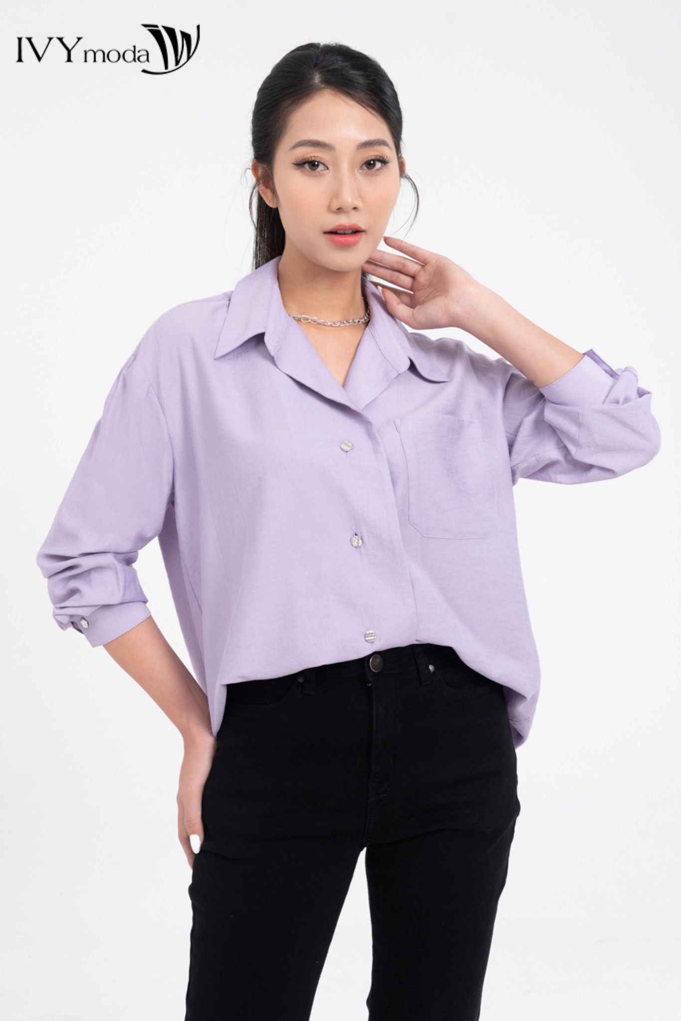 [10.10 -12.10 | VOUCHER 10% ĐƠN 499K] Áo sơ mi lụa dáng suông IVY moda MS 17M7999
